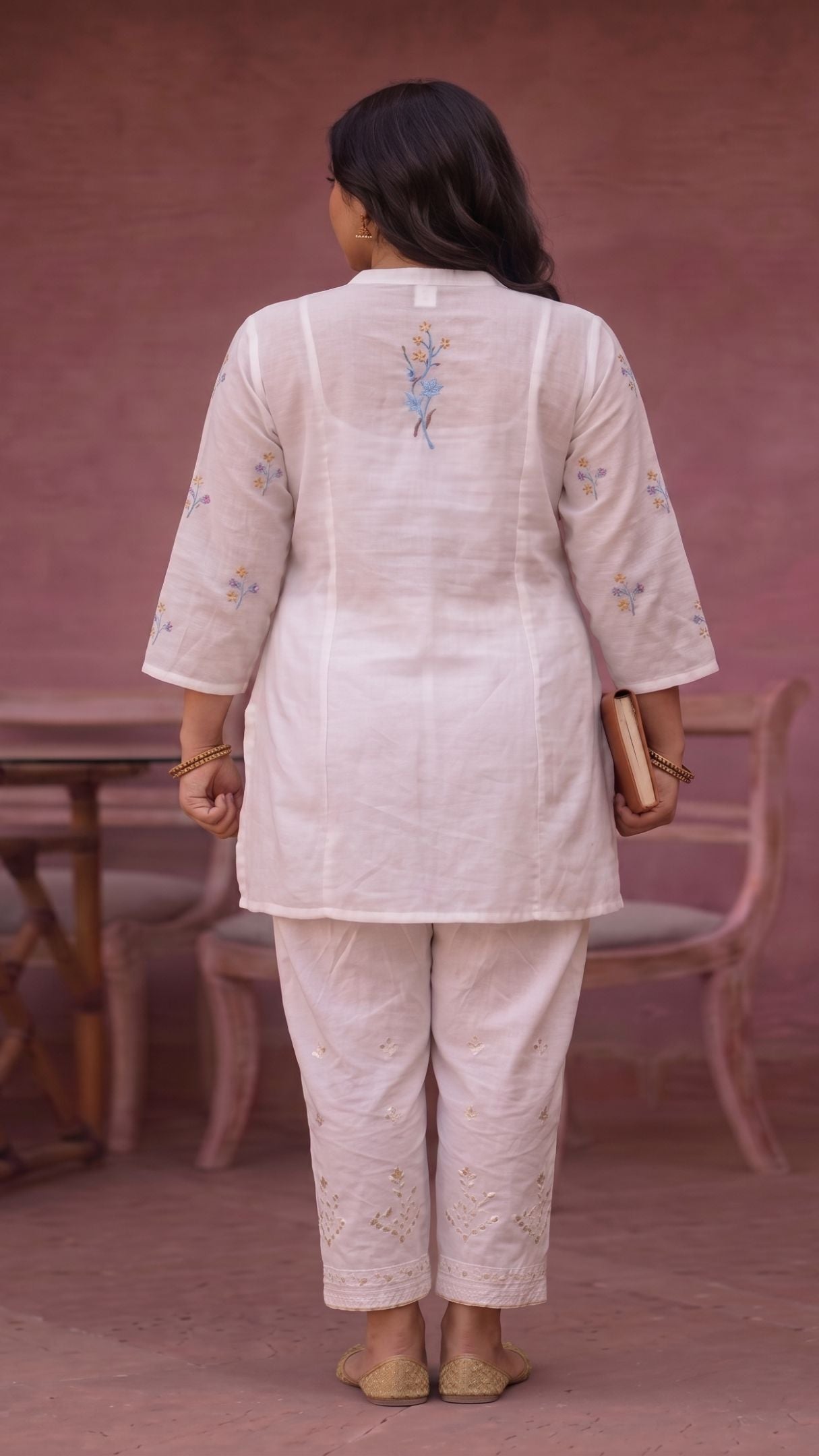 Noor-e-Muslin Kurti
