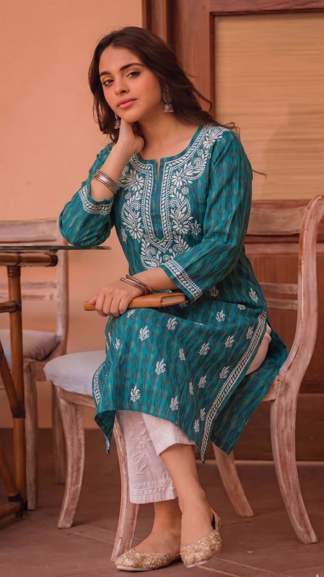NeelNazakat – Chikankari Jacquard Khadi Kurti